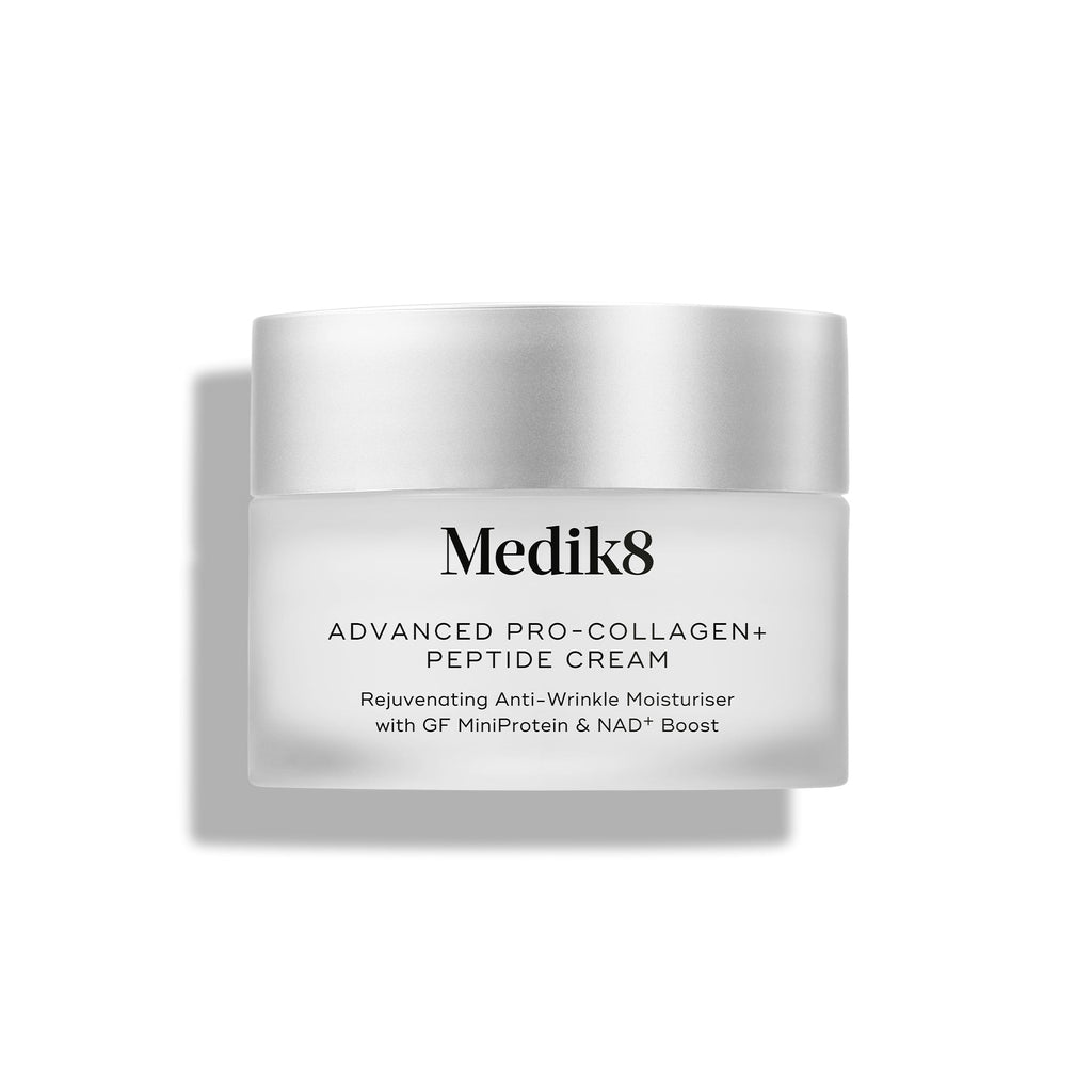 Słoiczek kremu Medik8 Advanced Pro-Collagen+ Peptide Cream na białym tle