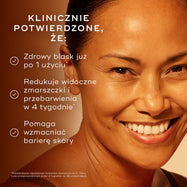 Zbliżenie na twarz osoby poddawanej aplikacji produktu za pomocą szklanej pipety, na ciemnym, ciepłym tle. Tekst informuje, że produkt jest „KLINICZNIE POTWIERDZONY”, a poniżej znajdują się trzy korzyści oznaczone ikonami „check”: „Nadaje skórze zdrowy blask już po 1 użyciu*”, „Redukuje widoczność zmarszczek i hiperpigmentacji w 4 tygodnie*” oraz „Widocznie rozświetla i zapewnia głębokie odżywienie”. Przypis na dole informuje, że wyniki zostały potwierdzone w niezależnym badaniu klinicznym C-Tetra Luxe prze